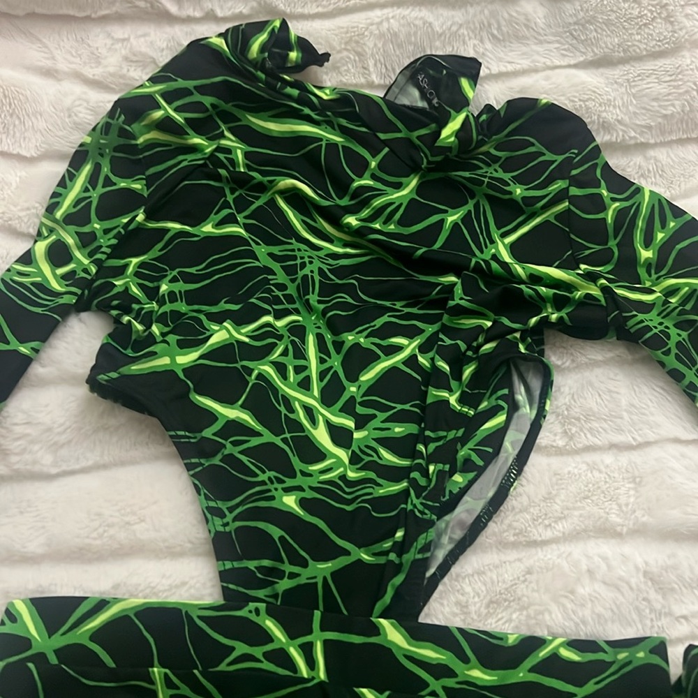 electrostatic skirt set from fashion nova